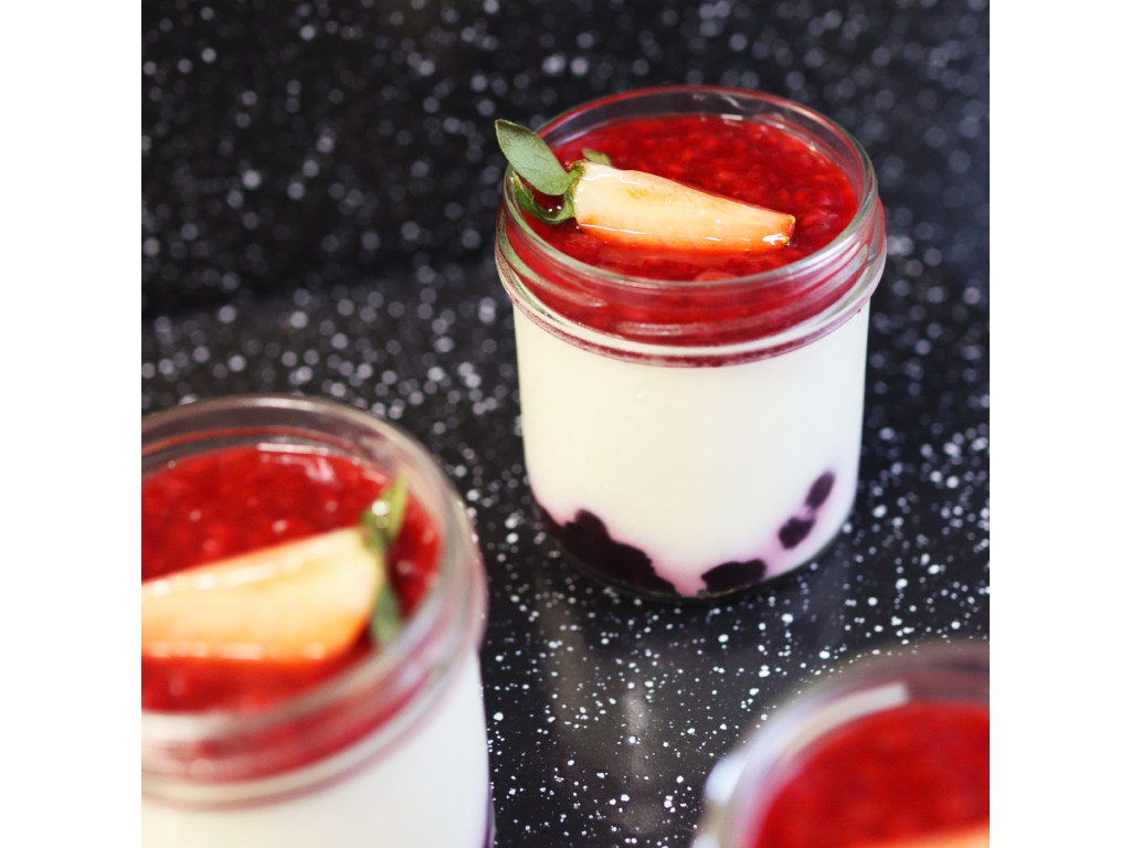 Panna cotta malina/borůvka